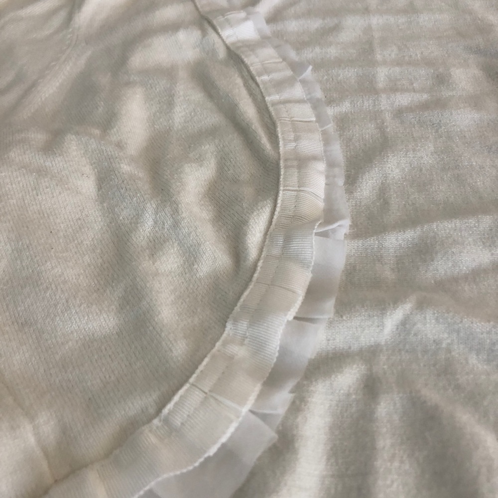 White Cropped Ruffle Cardigan - Picture 2 of 3